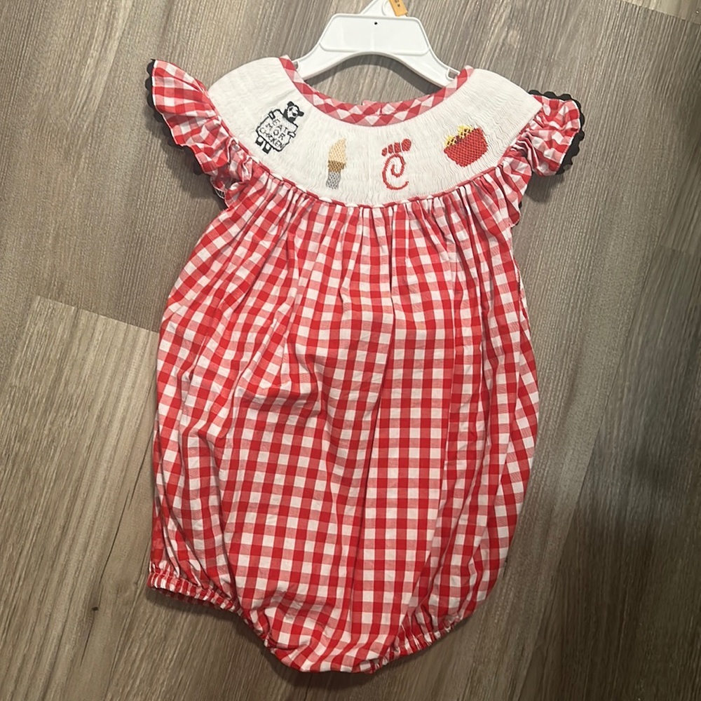 Chick-fil-A Smocked Bubble